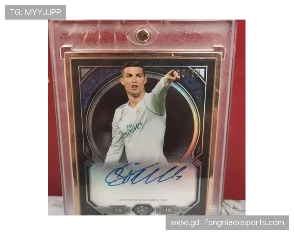 梅罗双签足球球星卡拆包惊喜开箱 绝版珍藏助力收藏爱好者狂欢