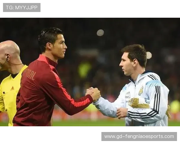 足球赛季明星球员大盘点：梅西、C罗、姆巴佩等球星的精彩表现与成就